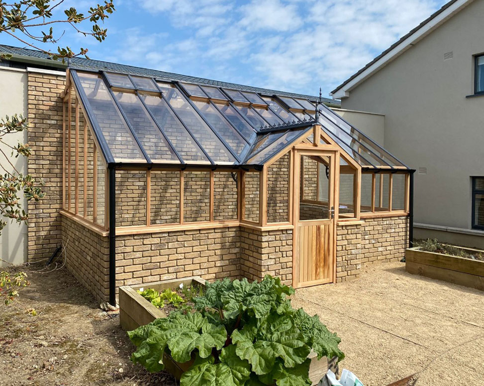 Woodpecker Joinery – Cedar Greenhouses & Wooden Garden Buildings